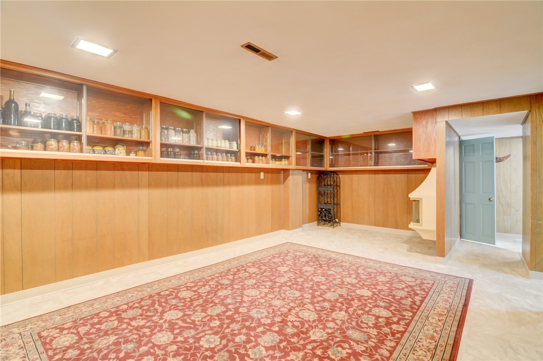 2552 Crossroads Road Decatur, IL 62521 - Photo 20 of 42 Recreation room LL