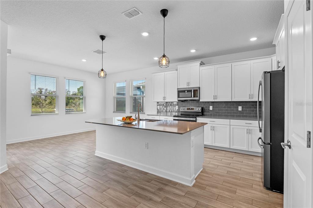 9834 Introduction Way Orlando, FL 32832 - Photo 9 of 59 Gallery Image 9