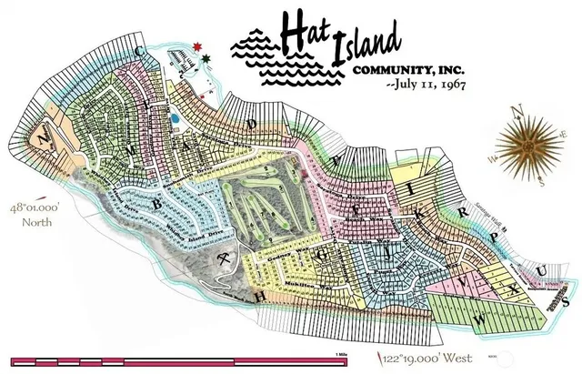 a view of a room with golf course