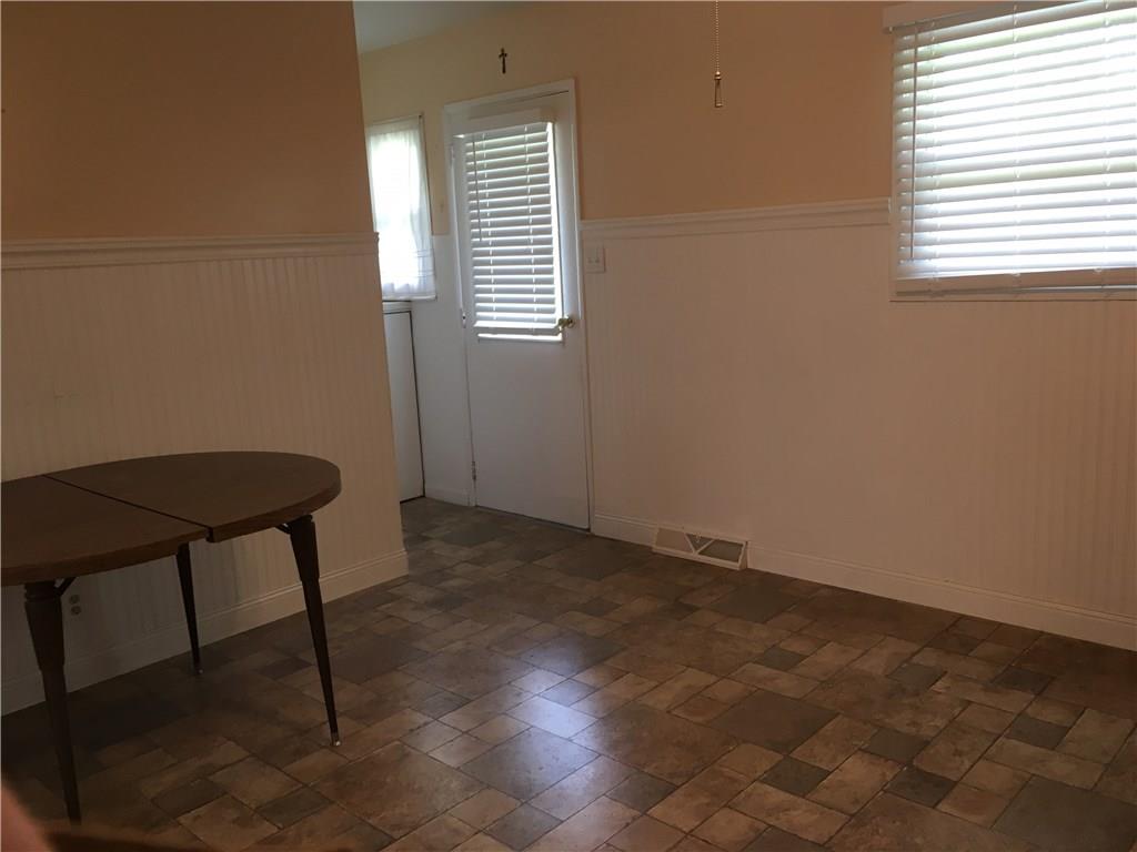 409 South Keel Ridge Road Hermitage, PA 16148 - Photo 8 of 17 Gallery Image 8