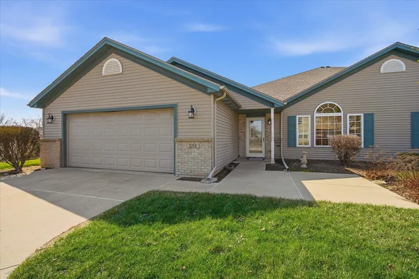 $240,000 | 3715 Wine Way, Bloomington, IL 61704