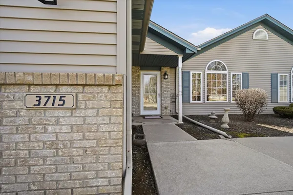 $240,000 | 3715 Wine Way, Bloomington, IL 61704