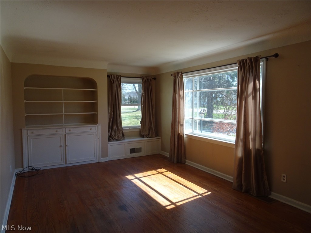 39139 Johnnycake Ridge Road Willoughby, OH 44094 - Photo 7 of 18 Gallery Image 7