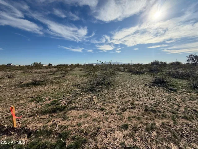 $113,000 | 1 North 223rd Avenue, Wittmann, AZ 85361