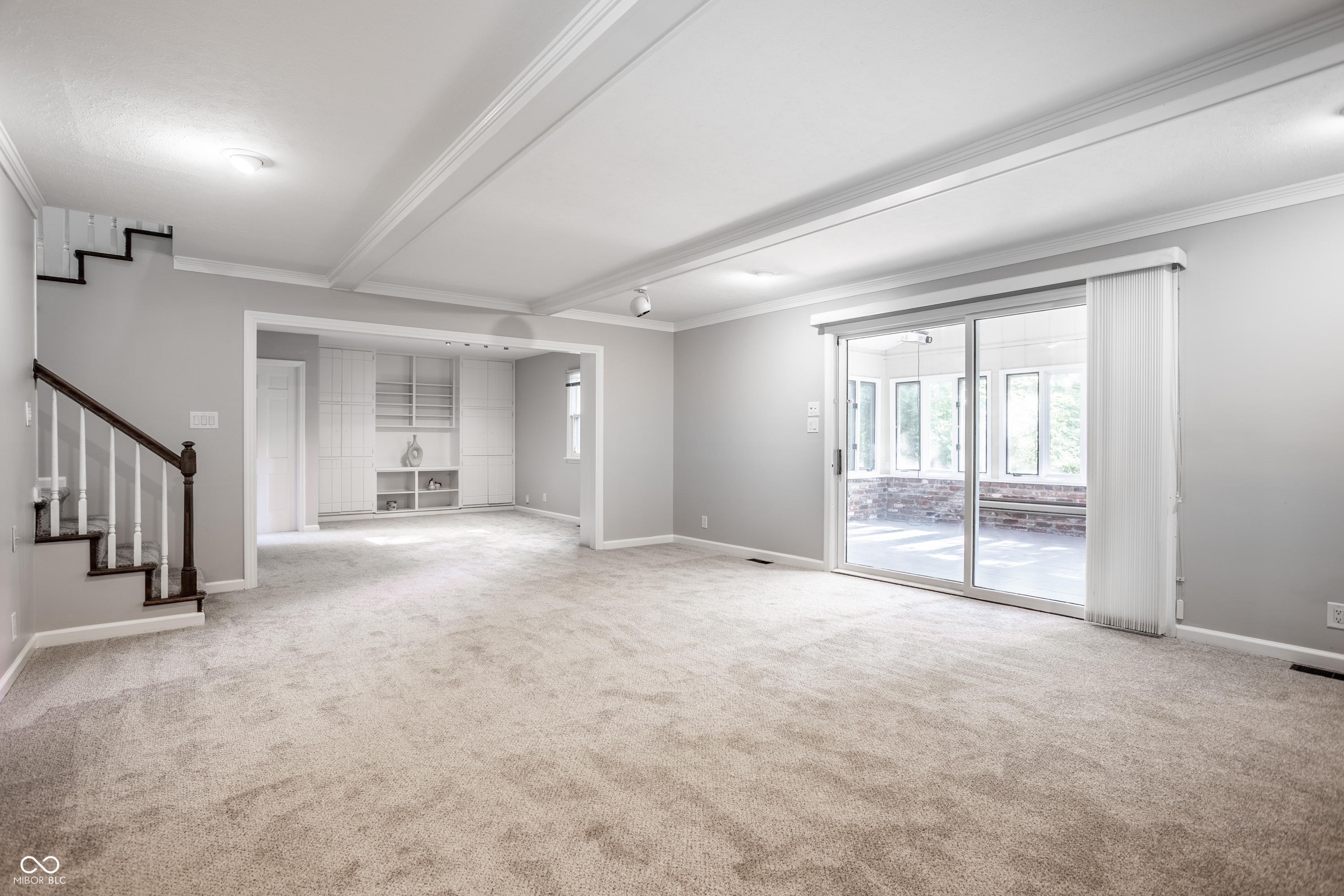 8829 Rexford Road Indianapolis, IN 46260 - Photo 16 of 55 Gallery Image 16