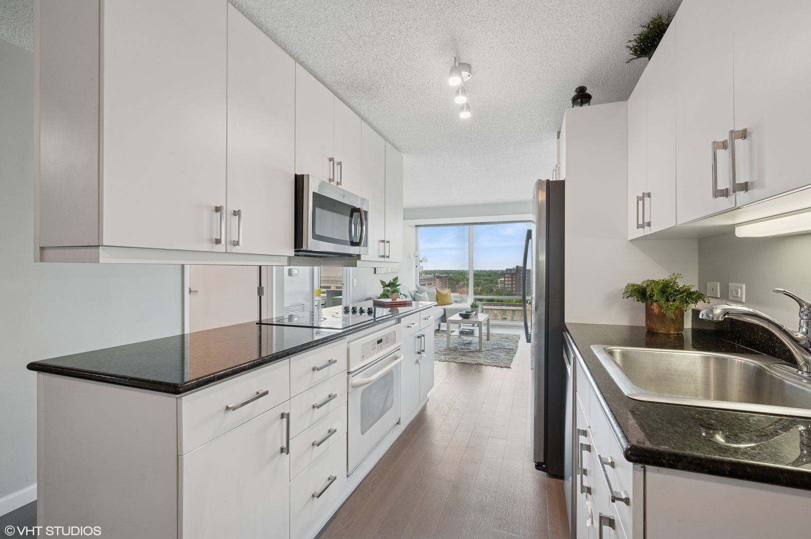 800 Elgin Road, Unit 1406 Evanston, IL 60201 - Photo 5 of 15 Gallery Image 5