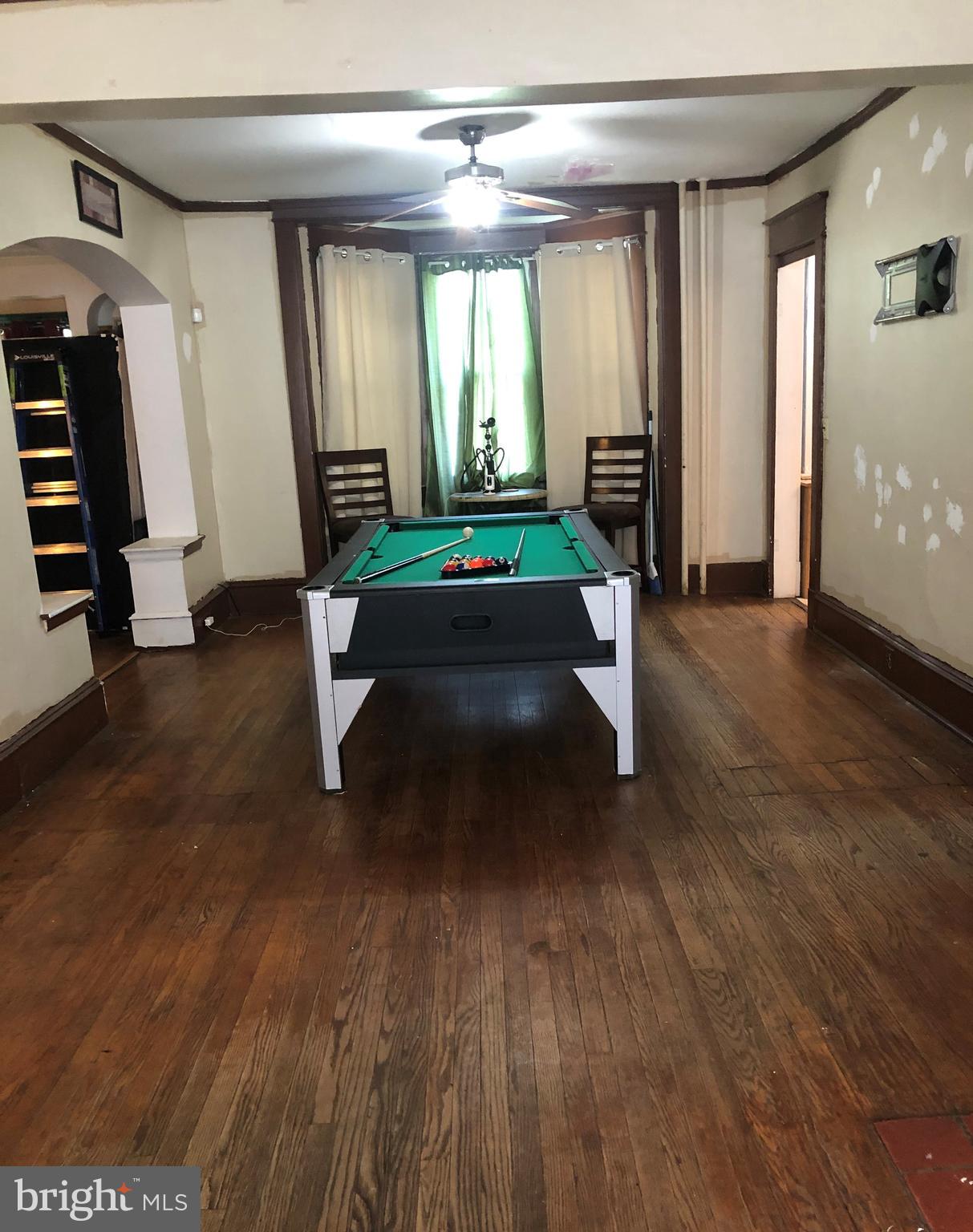 1224 Riverside Avenue Trenton, NJ 08618 - Photo 2 of 14 Living Room