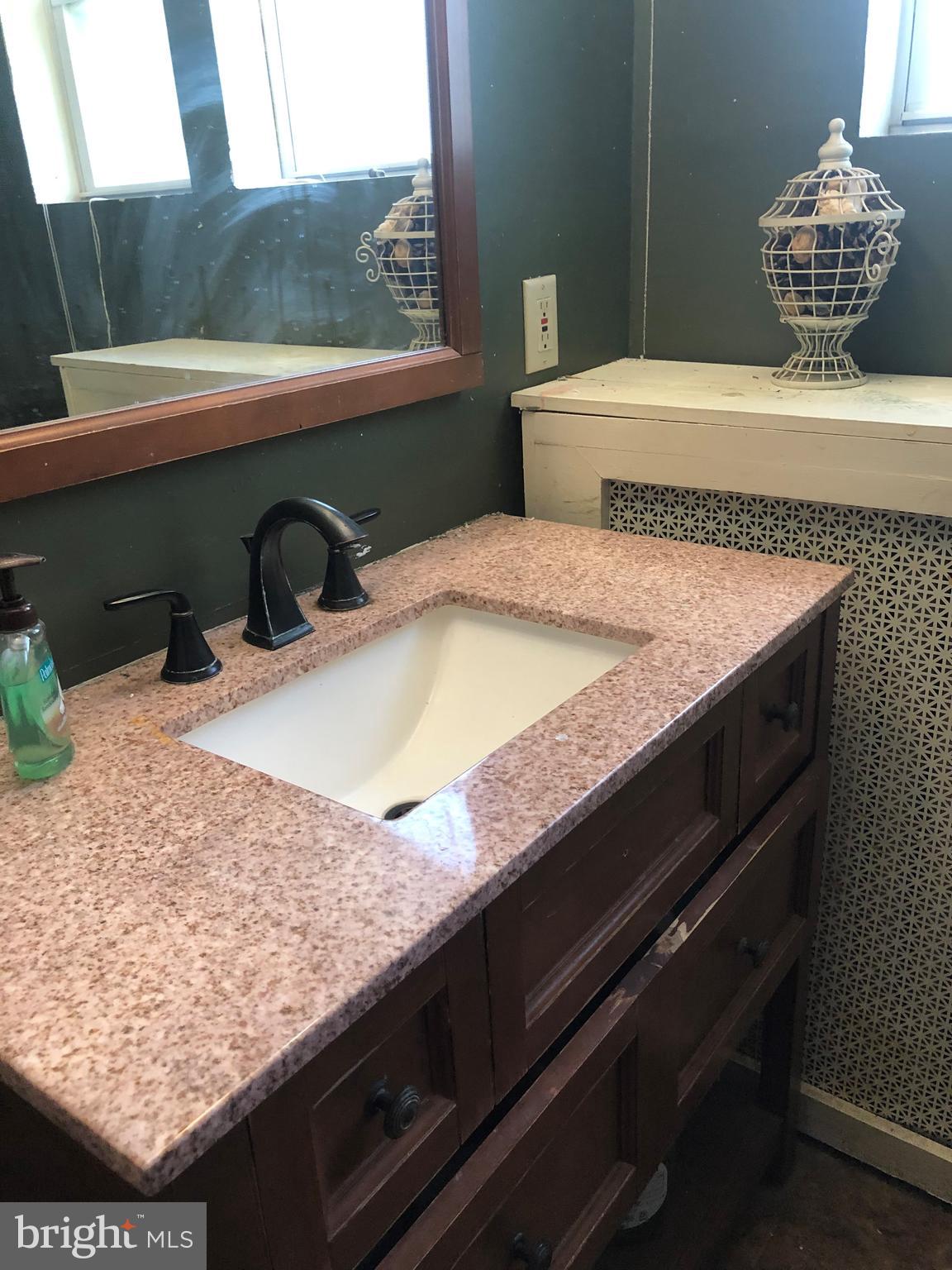 1224 Riverside Avenue Trenton, NJ 08618 - Photo 13 of 14 Bathroom