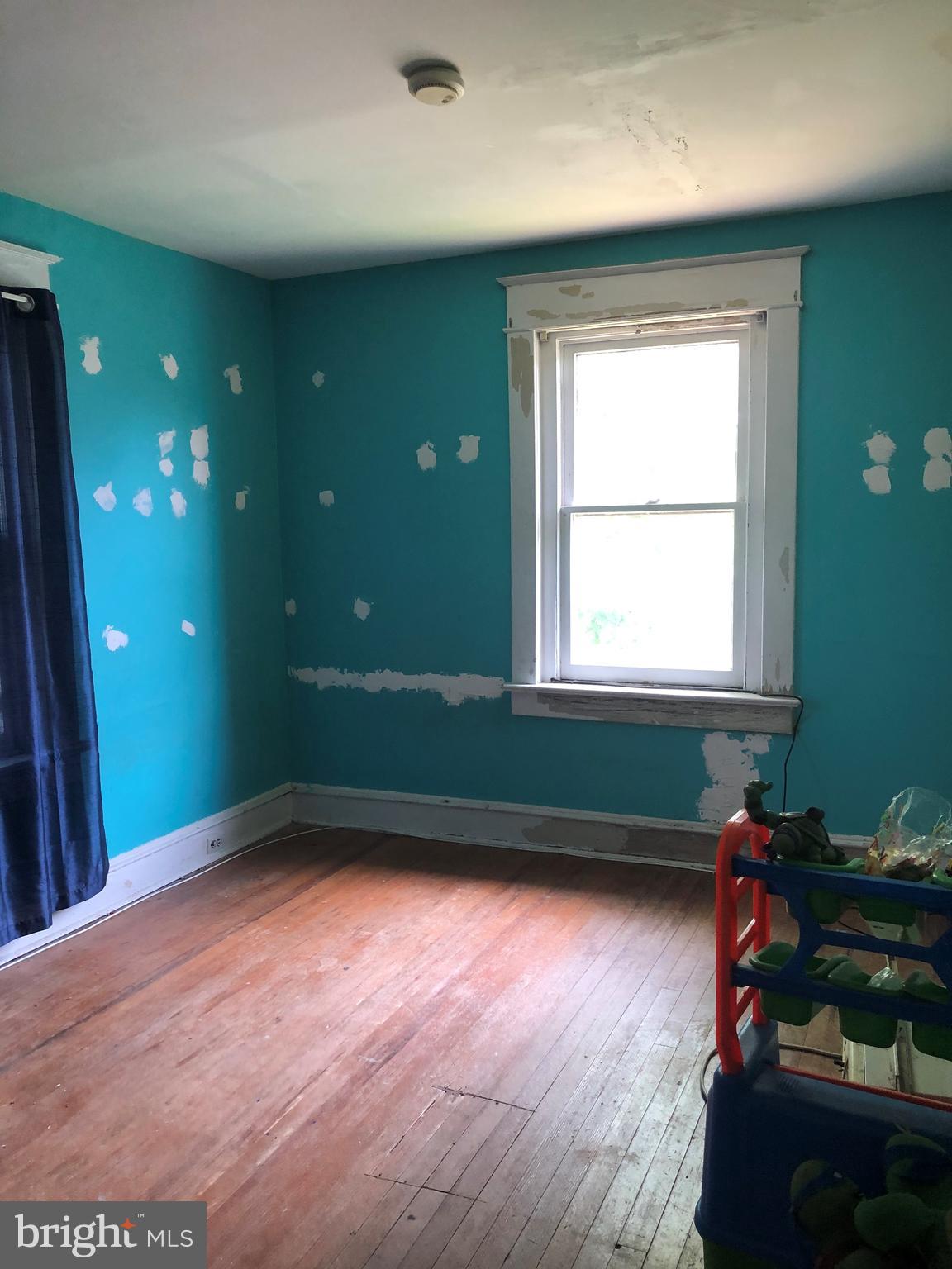 1224 Riverside Avenue Trenton, NJ 08618 - Photo 10 of 14 2nd Bedroom
