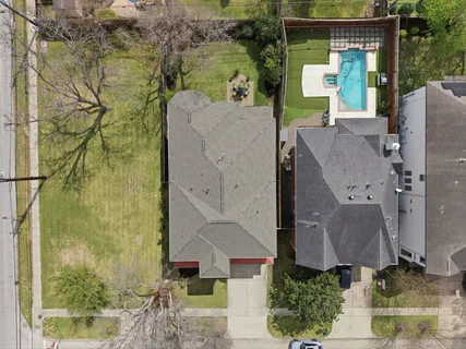 $1,425,000 | 5103 Chestnut Street, Bellaire, TX 77401