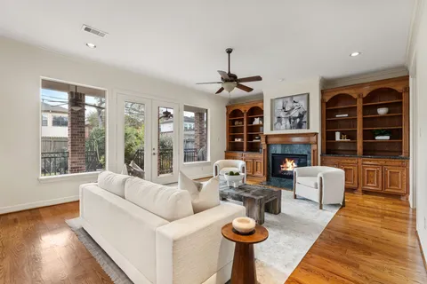 $1,425,000 | 5103 Chestnut Street, Bellaire, TX 77401