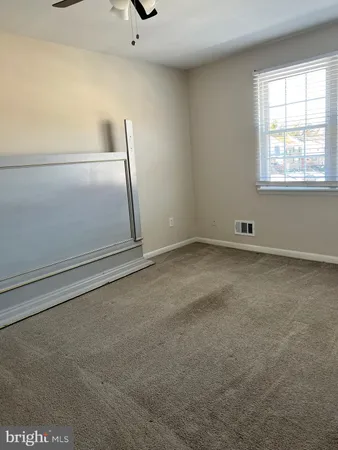 a view of empty room with window