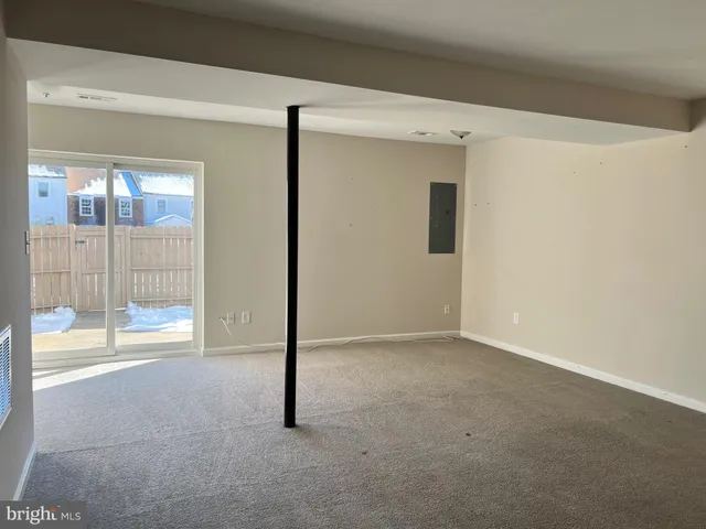 $2,700 | 1145 James Madison Circle, Fredericksburg, VA 22405