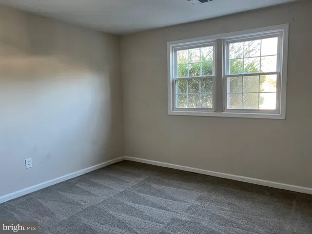 $2,700 | 1145 James Madison Circle, Fredericksburg, VA 22405