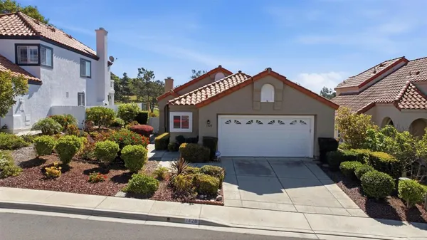 $945,000 | 1428 Portofino Drive, Vista, CA 92081