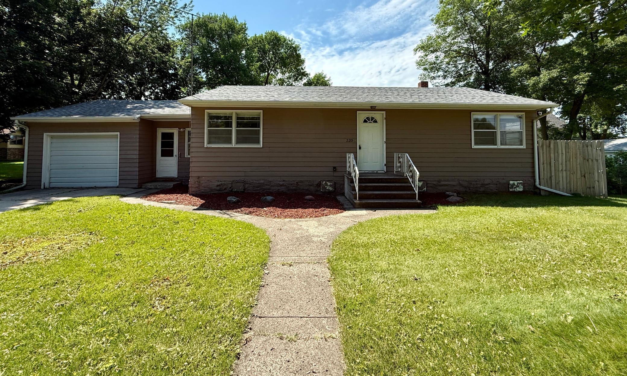 220 South 4th Street Bird Island, MN 55310 - Photo 1 of 19