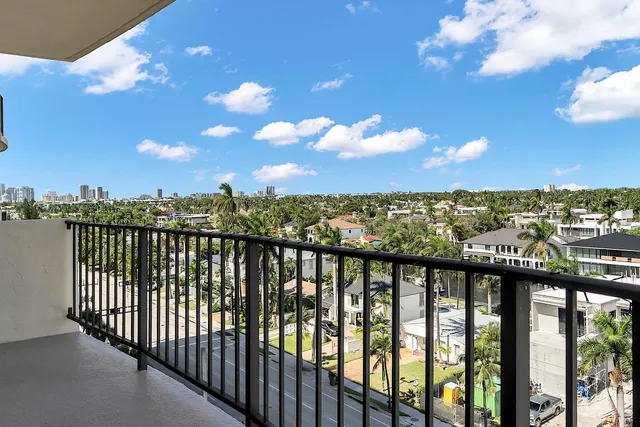 $5,200 | 2500 East Las Olas Boulevard, Unit 802, Fort Lauderdale, FL 33301
