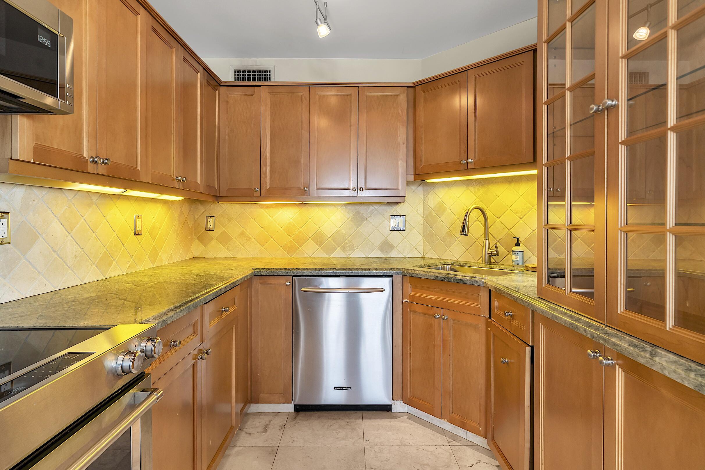 2500 East Las Olas Boulevard, Unit 802 Fort Lauderdale, FL 33301 - Photo 31 of 67 802 - 048