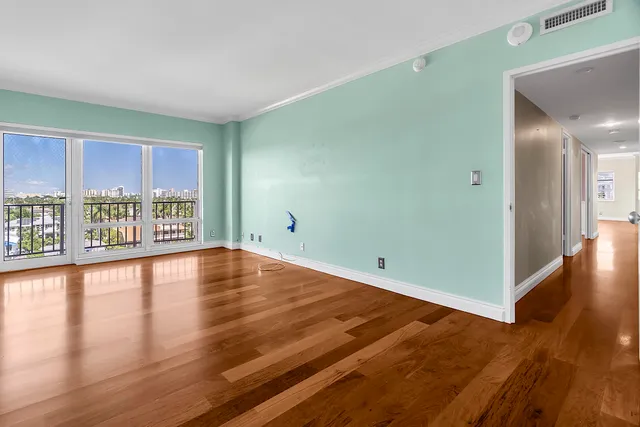 $5,200 | 2500 East Las Olas Boulevard, Unit 802, Fort Lauderdale, FL 33301