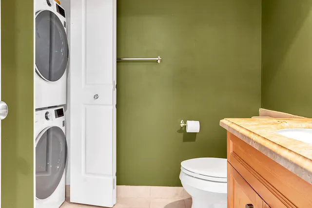 $5,200 | 2500 East Las Olas Boulevard, Unit 802, Fort Lauderdale, FL 33301