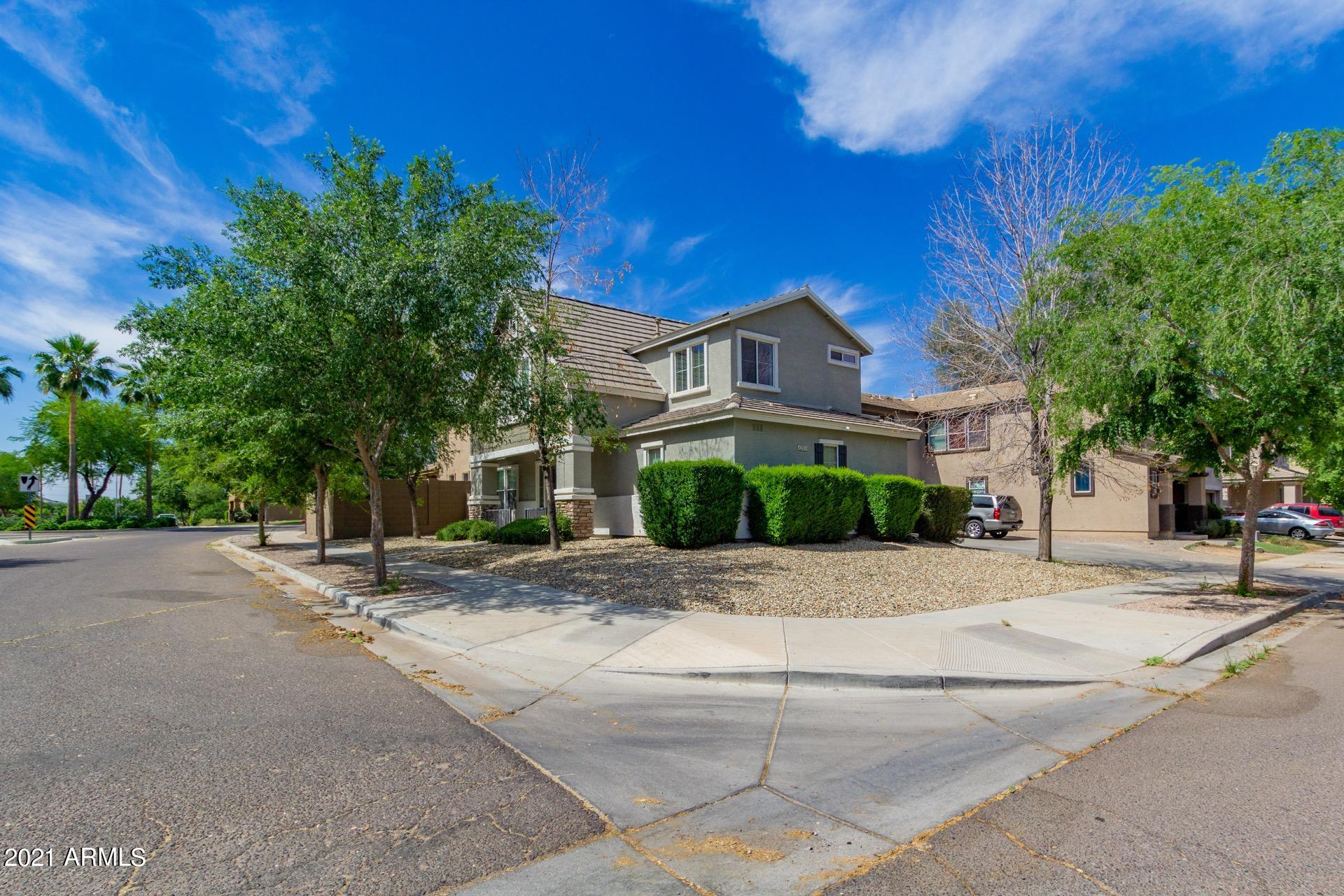 4201 West Maldonado Road Phoenix, AZ 85041 - Photo 5 of 31 04 - Maldonado