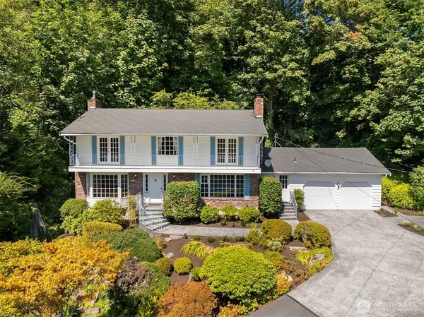 $2,100,000 | 7921 East Mercer Way, Mercer Island, WA 98040