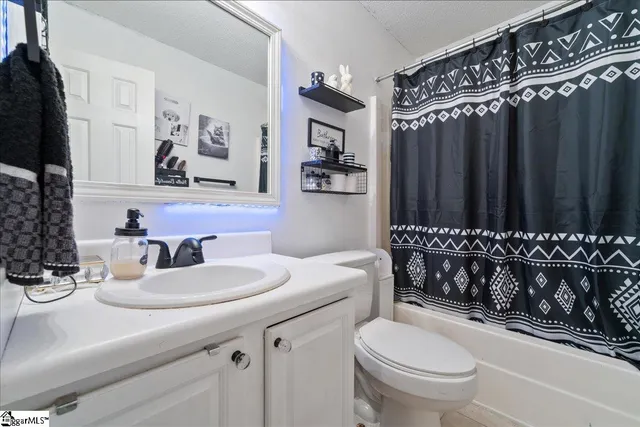 $295,000 | 8 Pasture Place, Simpsonville, SC 29681