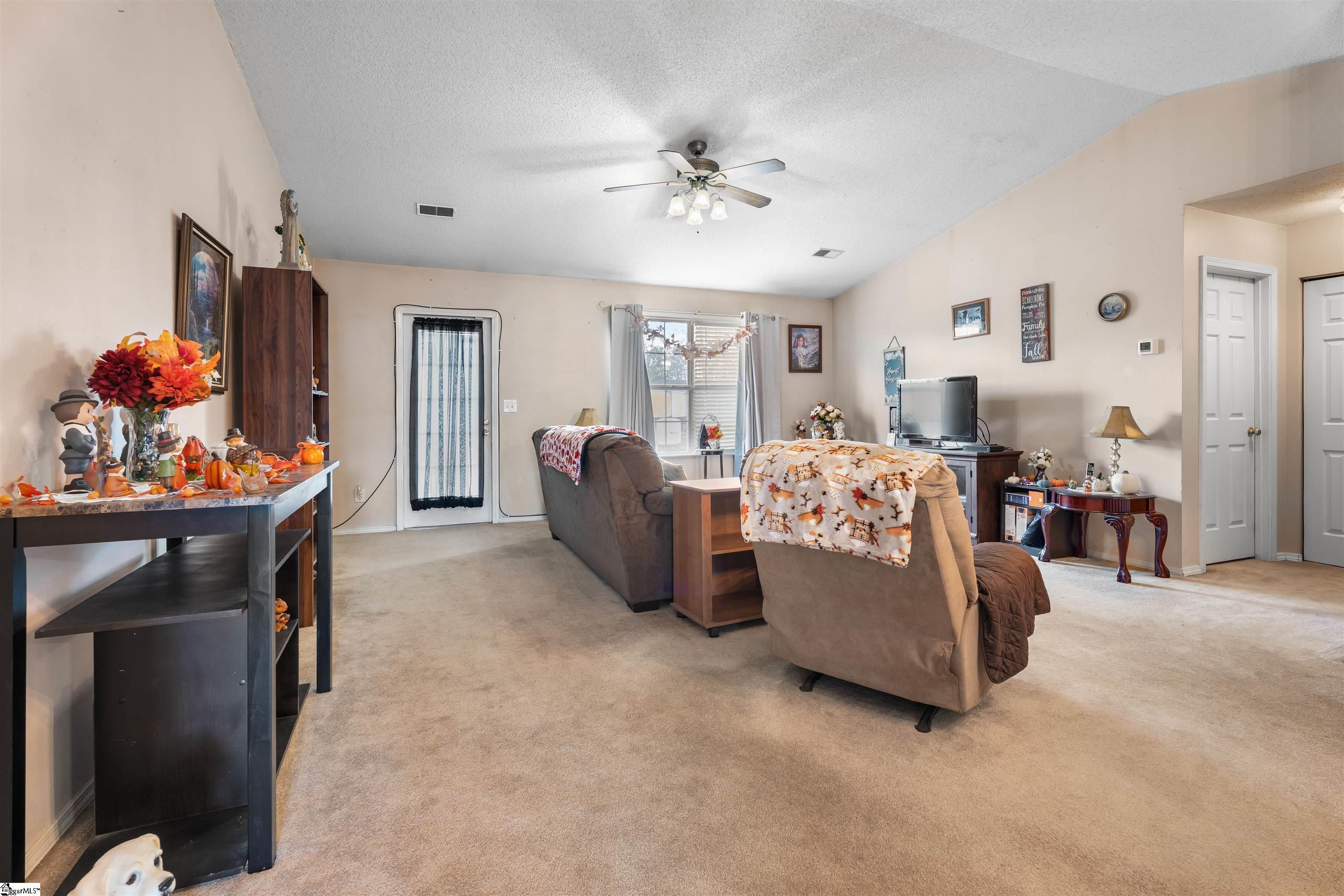 8 Pasture Place Simpsonville, SC 29681 - Photo 5 of 33