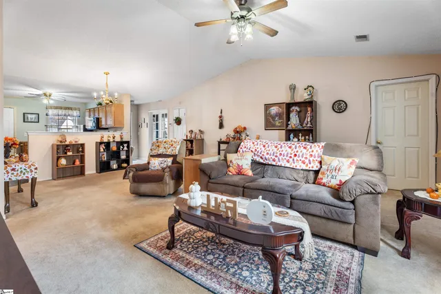 $295,000 | 8 Pasture Place, Simpsonville, SC 29681