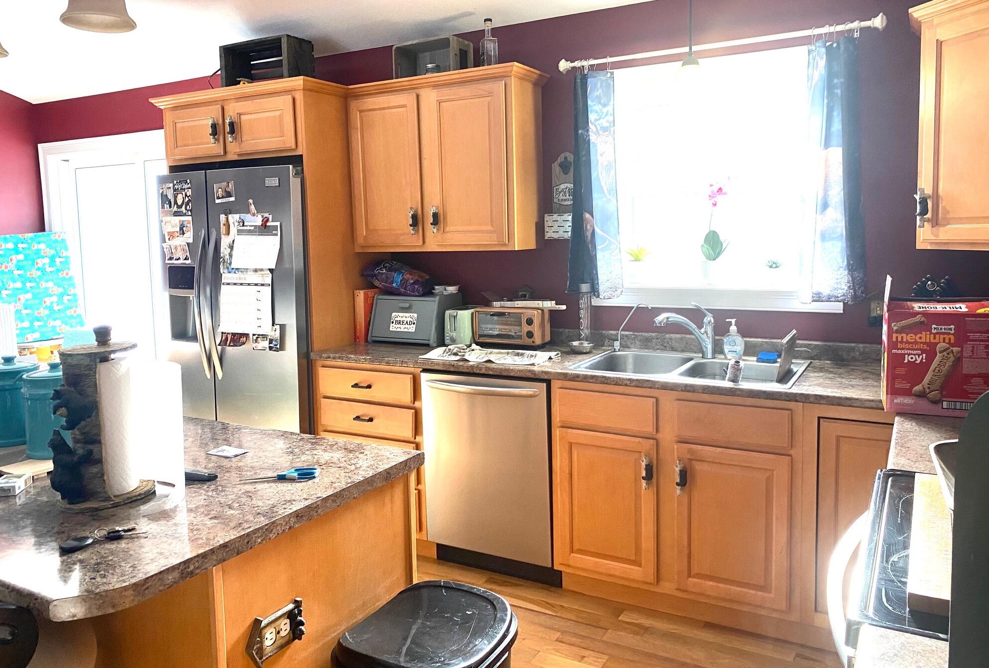 106 Juniper Lane Biddeford, ME 04005 - Photo 3 of 18 Kitchen