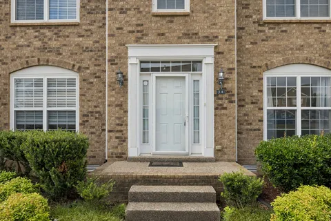 $274,000 | 2271 Dewey Drive, Unit J4, Spring Hill, TN 37174
