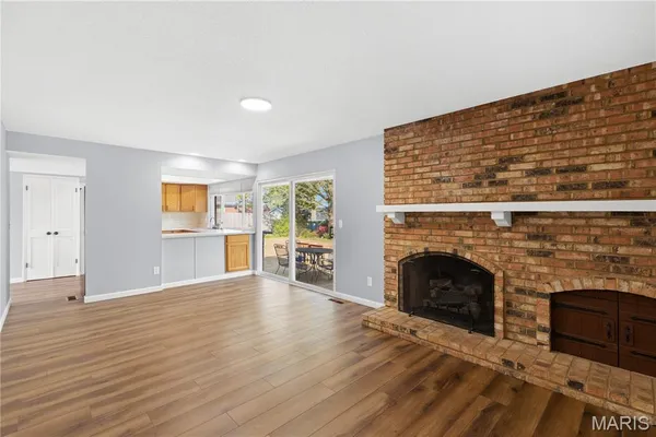 $3,999 | 606 Rue Montand Drive, Ballwin, MO 63011