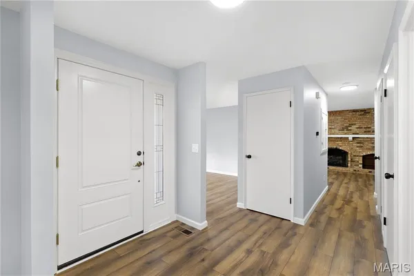 $3,999 | 606 Rue Montand Drive, Ballwin, MO 63011