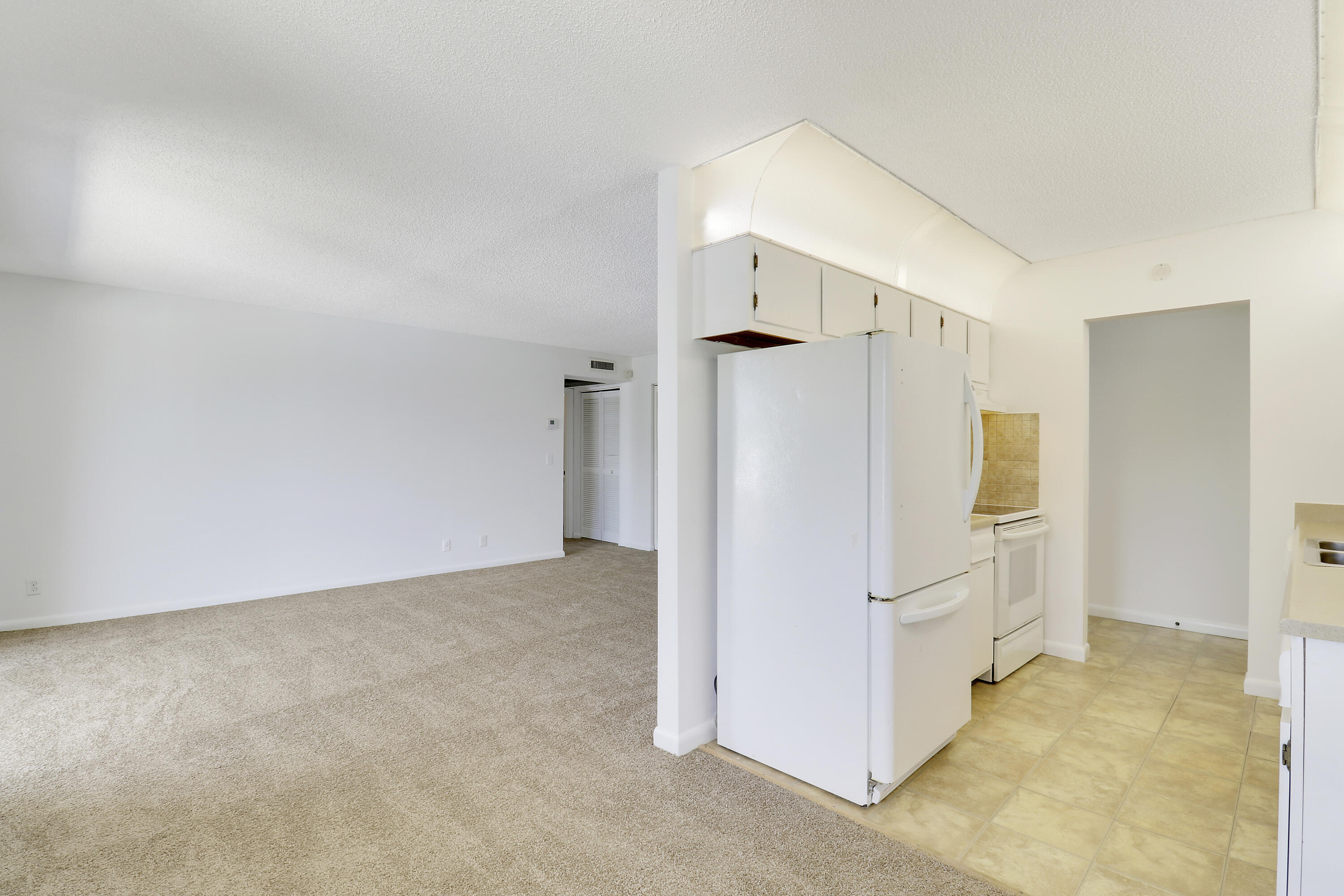 150 Pineview Road, Unit G8 Jupiter, FL 33469 - Photo 21 of 45 House2-16