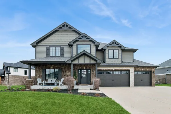 $769,000 | 24111 Blue Waters Drive, Manhattan, IL 60442