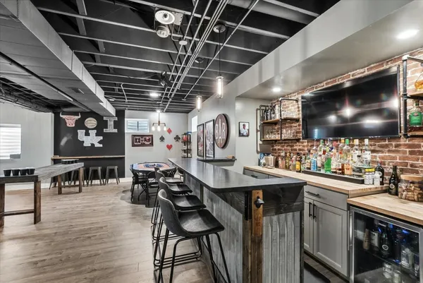 $769,000 | 24111 Blue Waters Drive, Manhattan, IL 60442