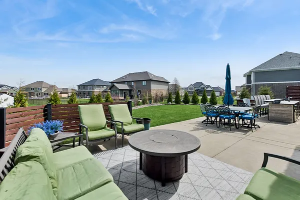 $769,000 | 24111 Blue Waters Drive, Manhattan, IL 60442