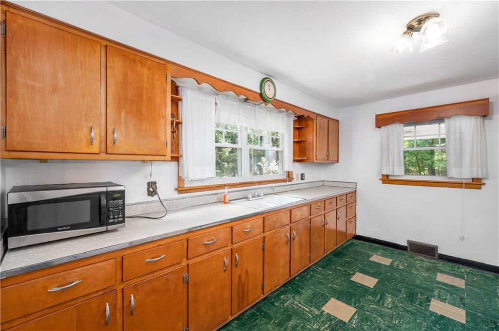 109 Butler Road Butler, PA 16001 - Photo 10 of 28 Gallery Image 10