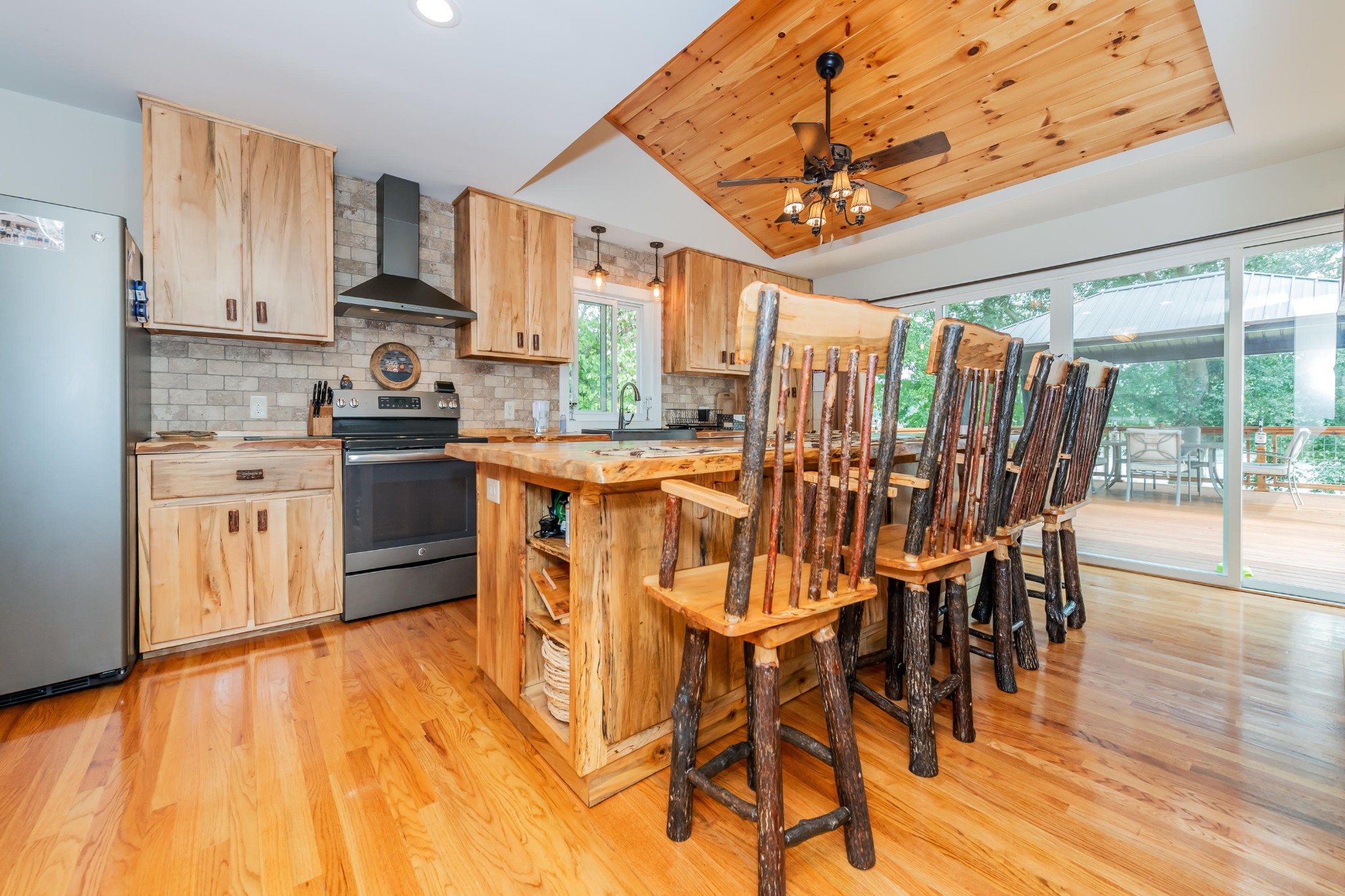 447 Foremast Road Kingston, TN 37763 - Photo 5 of 40 Gallery Image 5
