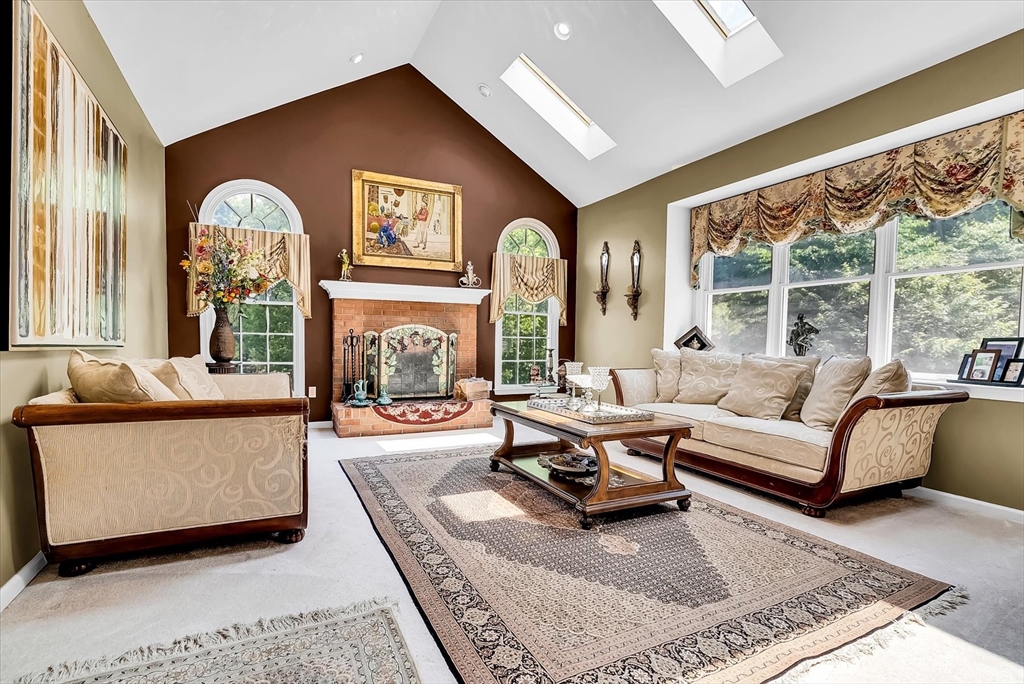 22 Faulkner Road Shrewsbury, MA 01545 - Photo 11 of 37 Gallery Image 11