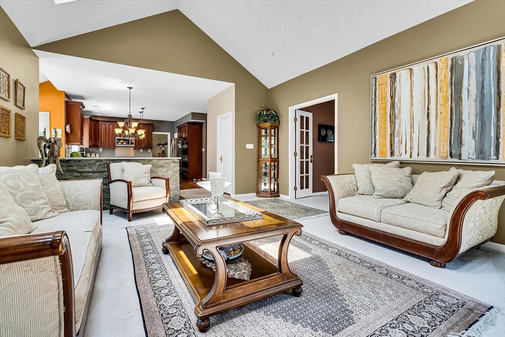 22 Faulkner Road Shrewsbury, MA 01545 - Photo 13 of 37 Gallery Image 13