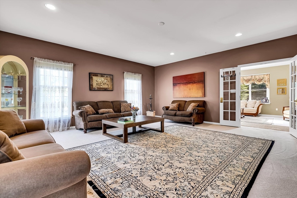 22 Faulkner Road Shrewsbury, MA 01545 - Photo 15 of 37 Gallery Image 15