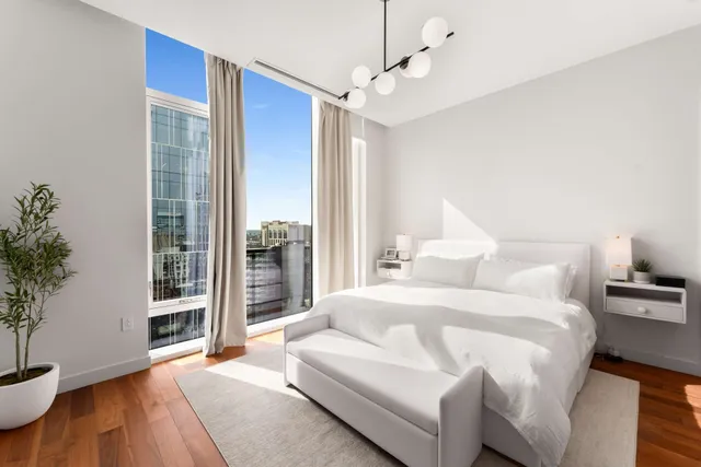 $16,000 | 160 2nd Avenue South, Unit 1902, Nashville, TN 37201