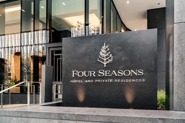 $16,000 | 160 2nd Avenue South, Unit 1902, Nashville, TN 37201