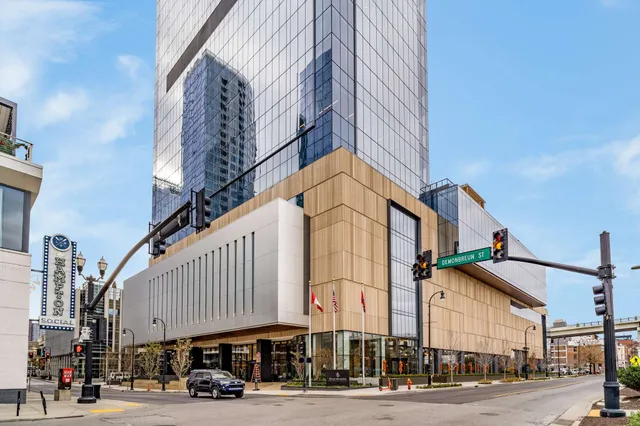 $16,000 | 160 2nd Avenue South, Unit 1902, Nashville, TN 37201