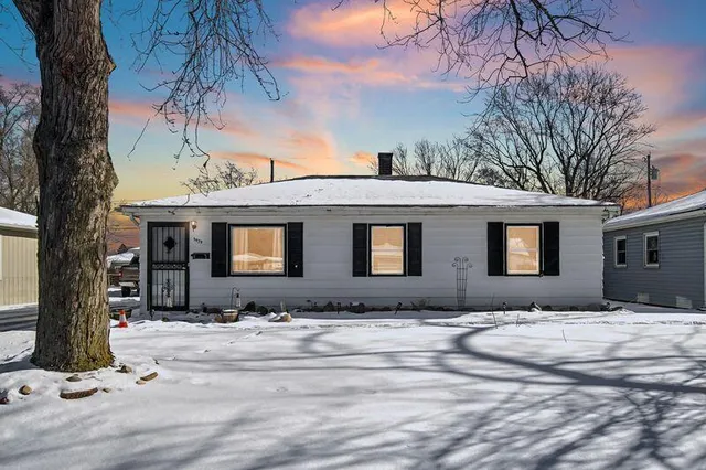 $180,000 | 3979 Howard Street, Hobart, IN 46342