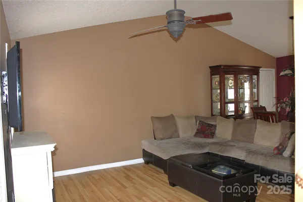 $270,000 | 711 Braemore Court Northwest, Conover, NC 28613