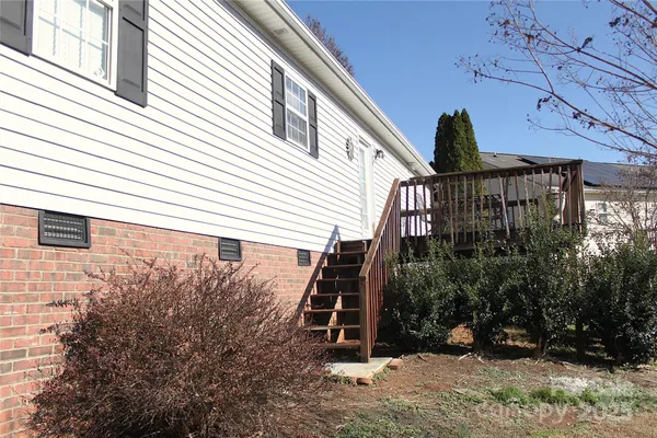 $270,000 | 711 Braemore Court Northwest, Conover, NC 28613