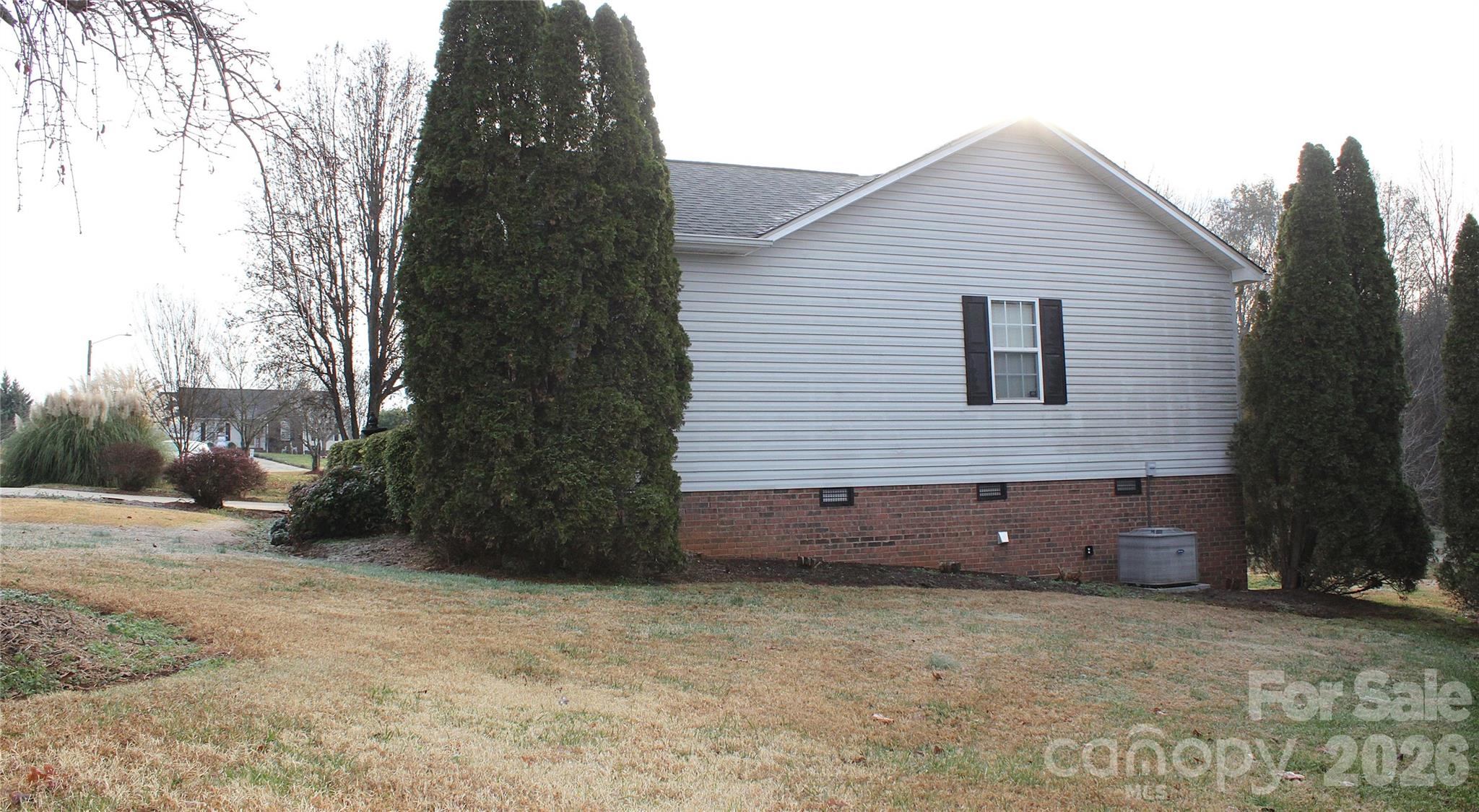 711 Braemore Court Northwest Conover, NC 28613 - Photo 9 of 25 a view of a backyard