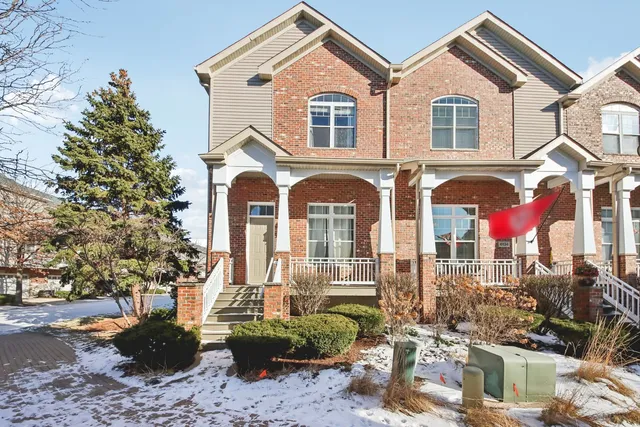 $489,000 | 6130 Riverbend Place, Lisle, IL 60532